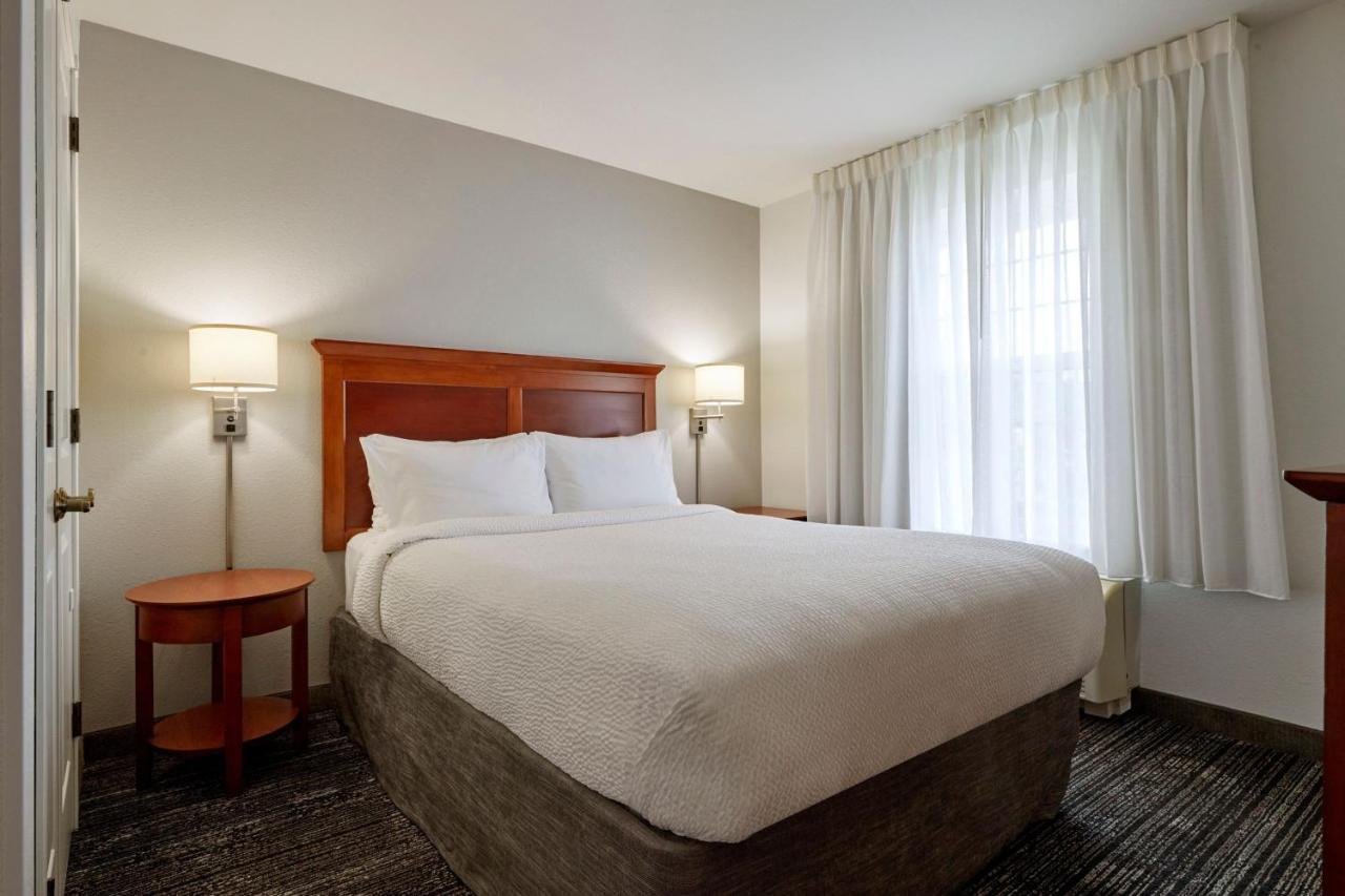 Towneplace Suites Медфорд Екстериор снимка