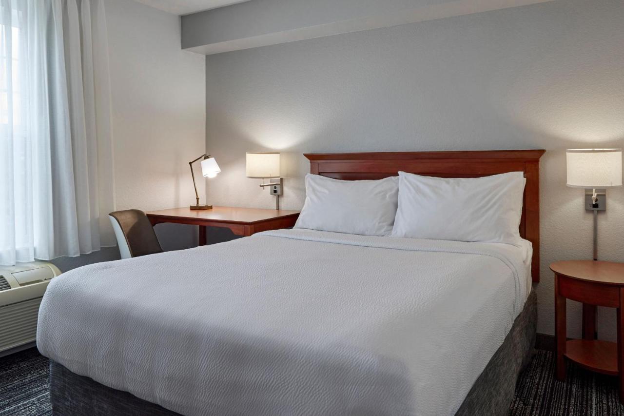 Towneplace Suites Медфорд Екстериор снимка