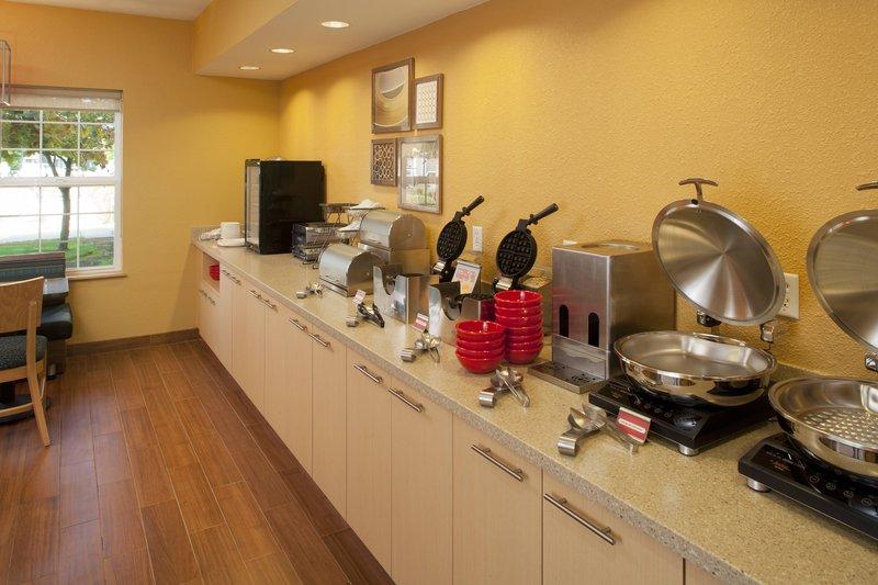 Towneplace Suites Медфорд Екстериор снимка