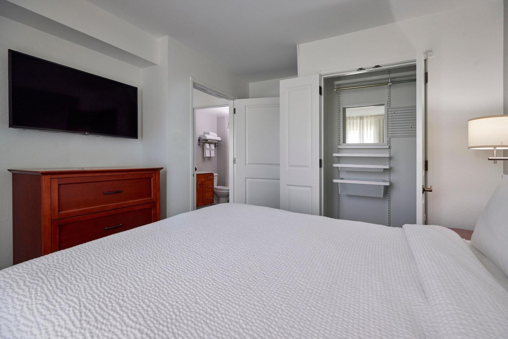 Towneplace Suites Медфорд Екстериор снимка