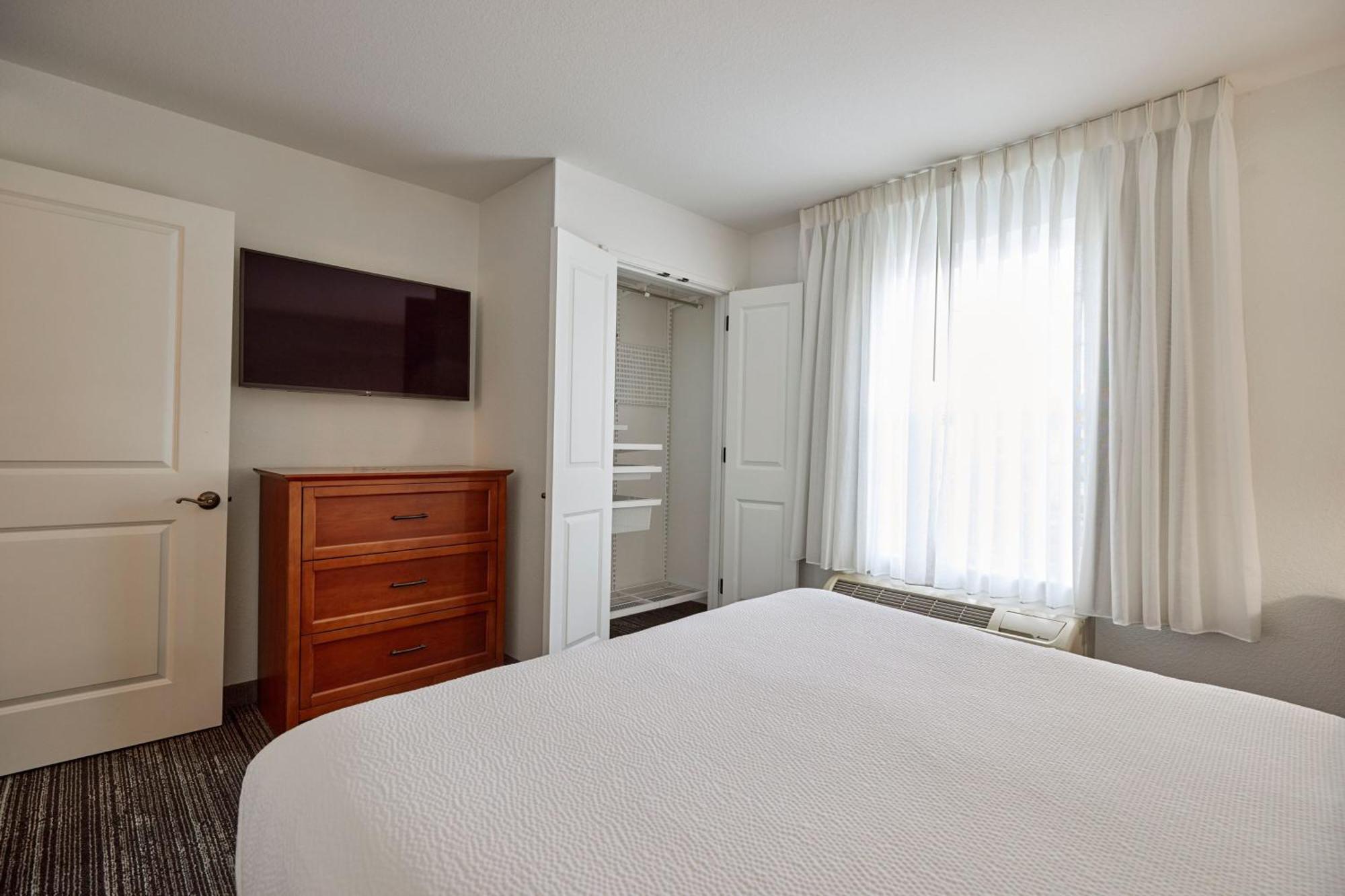 Towneplace Suites Медфорд Екстериор снимка