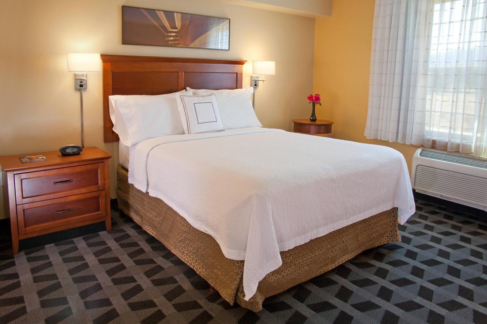 Towneplace Suites Медфорд Екстериор снимка
