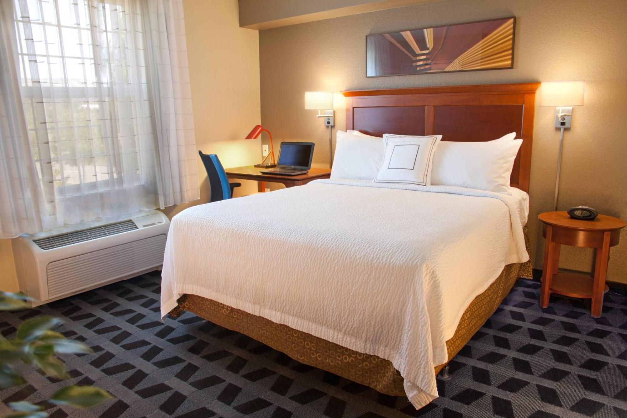 Towneplace Suites Медфорд Екстериор снимка